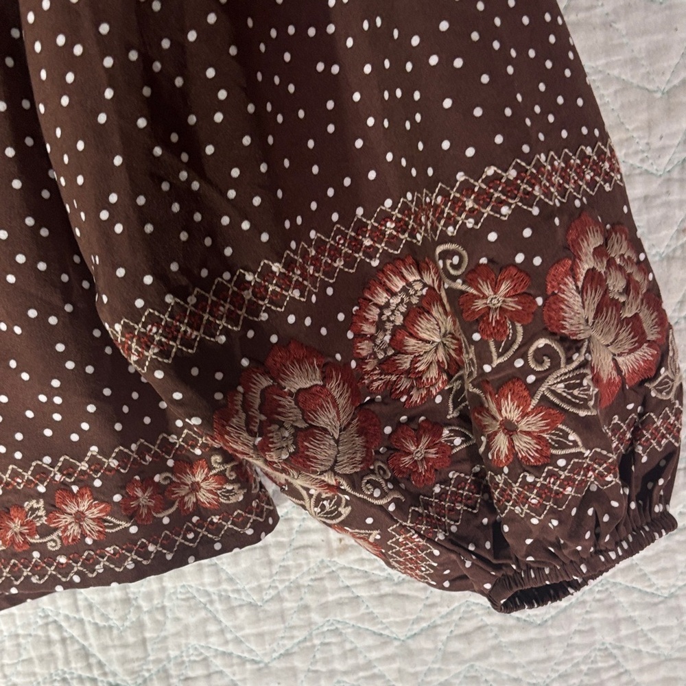 Savanna Jane Brown Polka Dot Blouse Embroidered Floral Hem Balloon Sleeves - Picture 3 of 12